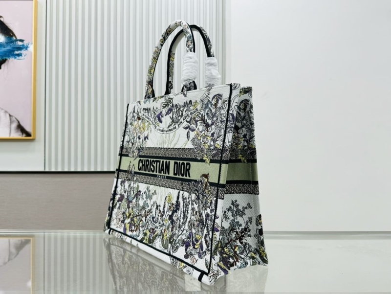 Dior Shopping Bags